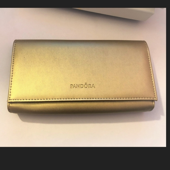 Pandora Shine gold clutch - brand new in box - Picture 1 of 6